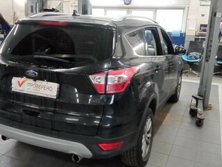 2018 Ford Kuga II Рестайлинг, чёрный, 1653000 рублей, вид 3