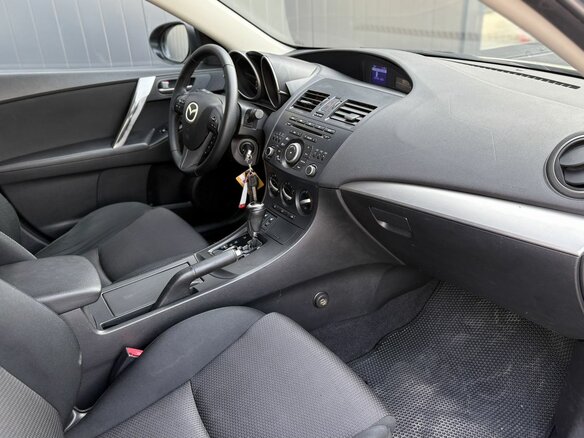 2012 Mazda 3 II (BL) Рестайлинг, серебристый, 950000 рублей - вид 9