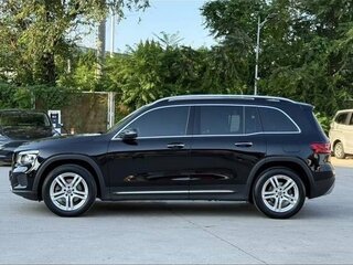 2021 Mercedes-Benz GLB 200 I (X247), чёрный, 4000000 рублей, вид 3