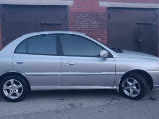 2004 Kia Rio I Рестайлинг, серебристый, 300000 рублей, вид 2
