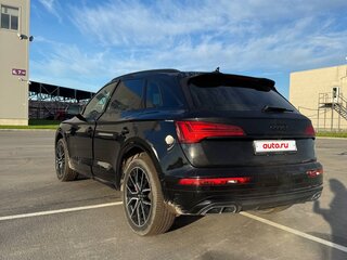 2025 Audi Q5 L 45 TFSI II (FY) Рестайлинг, чёрный, 5200000 рублей, вид 5