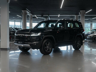 2025 Toyota Land Cruiser 300 Series, чёрный, 14200000 рублей, вид 1