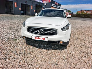 2011 Infiniti FX37 II (S51) Рестайлинг, белый, 1700000 рублей, вид 1