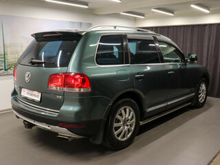 2006 Volkswagen Touareg I, зелёный, 990000 рублей, вид 4