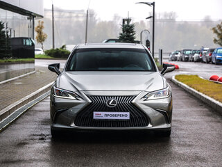 2020 Lexus ES 250 VII, серый, 3644777 рублей, вид 4