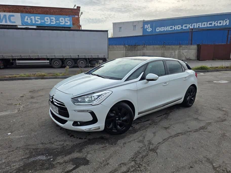 2012 Citroen DS5, белый, 950000 рублей, вид 2