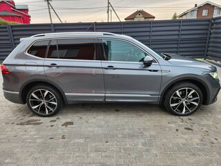 2022 Volkswagen Tiguan Allspace II Рестайлинг, серый, 3890000 рублей, вид 4