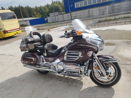 2007 Honda GL 1800 Gold Wing, пурпурный, 950000 рублей, вид 2