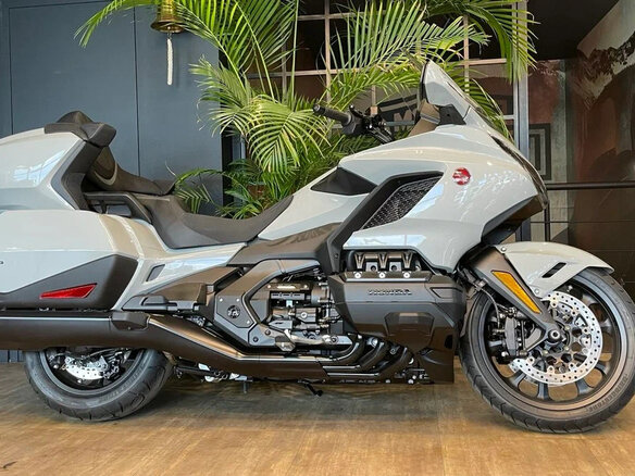 2026 Honda GL 1800 Gold Wing, белый, 4950000 рублей - вид 5