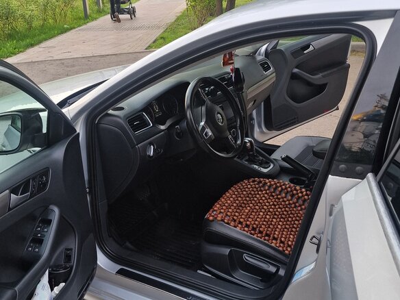 2013 Volkswagen Jetta VI, серебристый, 970000 рублей - вид 9