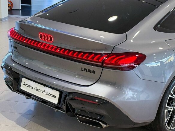 2026 Audi A5 L Sportback III (B10), серый, 6140000 рублей - вид 4