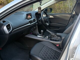 2016 Mazda Axela III Рестайлинг, серебристый, 1000000 рублей, вид 5