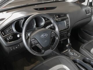 2018 Kia Ceed II Рестайлинг, белый, 1670000 рублей, вид 5