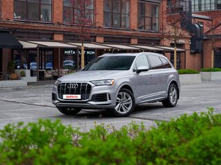 2021 Audi Q7 55 TFSI II (4M) Рестайлинг, серебристый, 5690000 рублей, вид 1