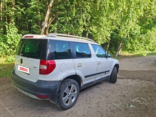 2012 Skoda Yeti I, белый, 750000 рублей, вид 3