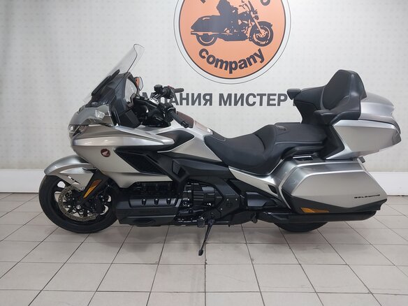 2025 Honda GL 1800 Gold Wing, серый, 3299000 рублей - вид 1