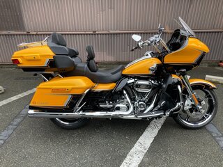 2022 Harley-Davidson Road Glide Limited, жёлтый, 2397000 рублей, вид 1