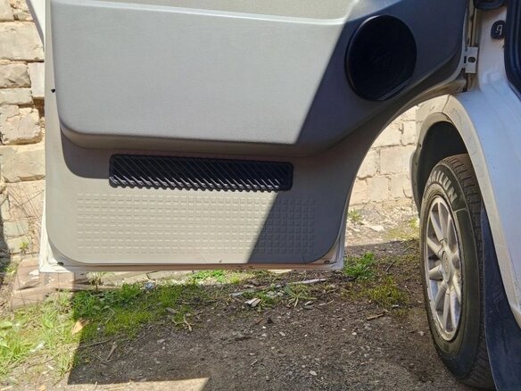 2002 Volkswagen Transporter, белый, 1050000 рублей - вид 17