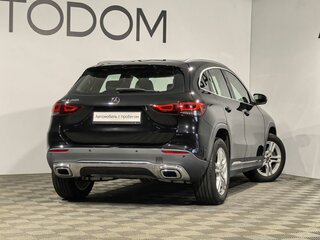 2020 Mercedes-Benz GLA 200 II (H247), чёрный, 3660000 рублей, вид 2