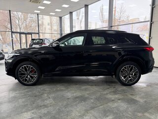 2026 Audi Q5 L III (GU), чёрный, 6100000 рублей, вид 5