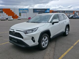 2020 Toyota RAV4 V (XA50), белый, 3250000 рублей, вид 1