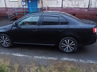 2009 Volkswagen Jetta V, чёрный, 350000 рублей, вид 4