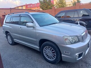 2002 Toyota Kluger I (XU20), серебристый, 820000 рублей, вид 4