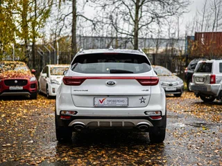 2018 Kia Sportage IV Рестайлинг, белый, 2144000 рублей, вид 4