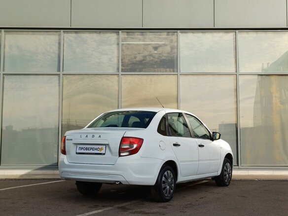 2019 Lada (ВАЗ) Granta I Рестайлинг, белый, 369000 рублей - вид 3