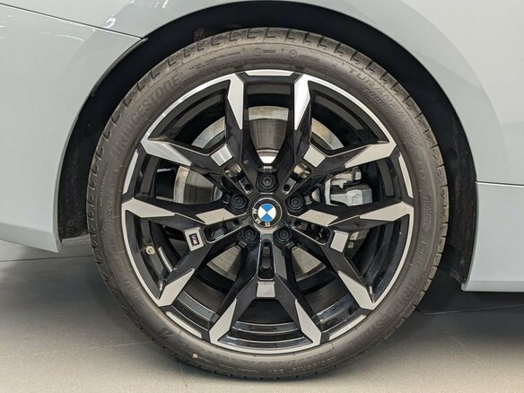2024 BMW 4 серии 430i G22, G23, G26 Рестайлинг, серый, 7560000 рублей - вид 17