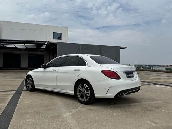 2019 Mercedes-Benz C-Класс 180 IV (W205) Рестайлинг, белый, 2100000 рублей - вид 6