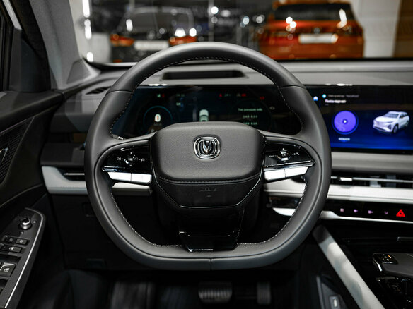 2024 Changan CS75 Plus III, белый, 2900000 рублей - вид 10