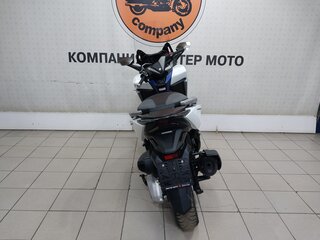 2022 Honda Forza, белый, 509000 рублей, вид 4
