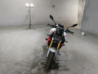 2020 BMW F 900 R, белый, 720000 рублей, вид 3