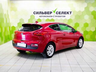 2017 Kia Ceed II Рестайлинг, красный, 1380000 рублей, вид 2