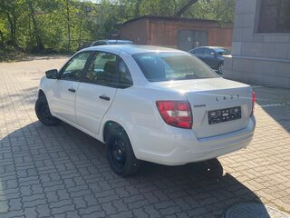 2026 Lada (ВАЗ) Granta I Рестайлинг, белый, 740000 рублей, вид 2