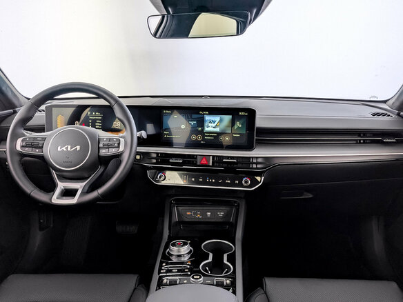 2026 Kia K5 III Рестайлинг, белый, 4630000 рублей - вид 13