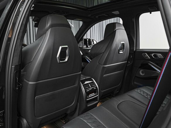 2023 BMW X5 M Competition III (F95) Рестайлинг, чёрный, 23000000 рублей - вид 13