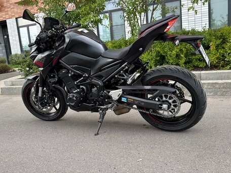 2020 Kawasaki Z 900, чёрный, 900000 рублей, вид 1