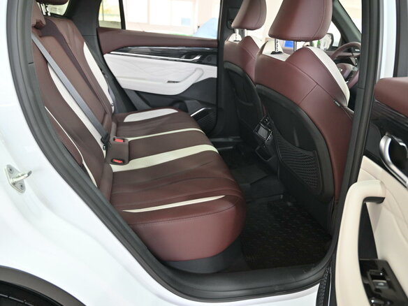 2026 Geely Monjaro I, белый, 4954990 рублей - вид 23