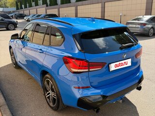 2020 BMW X1 20i xDrive II (F48) Рестайлинг, синий, 4000000 рублей, вид 4