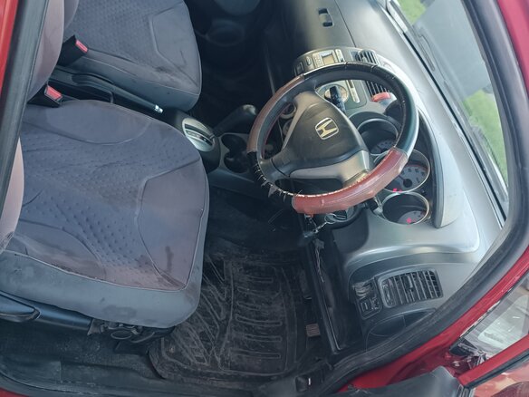 2004 Honda Fit I, красный, 320000 рублей - вид 12