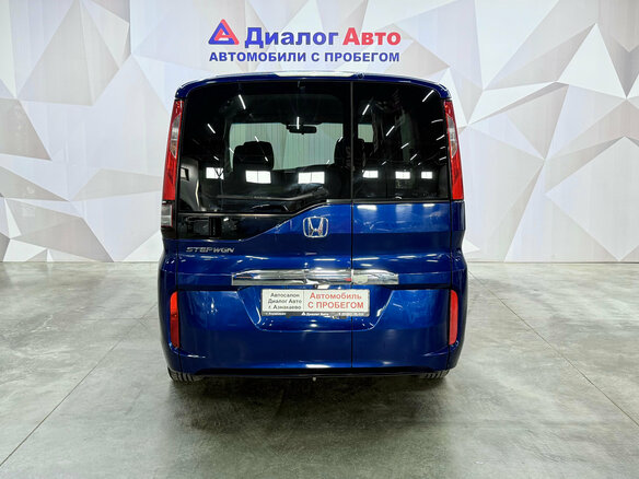 2016 Honda Stepwgn V, синий, 1300000 рублей - вид 4