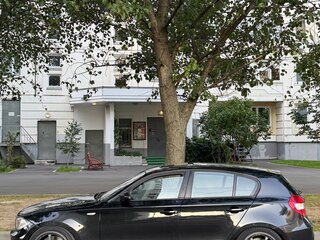 2006 BMW 1 серии 130i I (E81/E82/E87/E88), чёрный, 1700000 рублей, вид 1