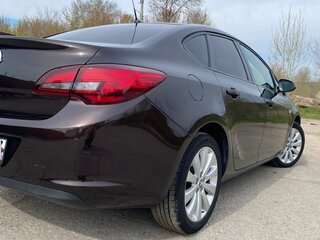 2014 Opel Astra J Рестайлинг, коричневый, 799000 рублей, вид 3