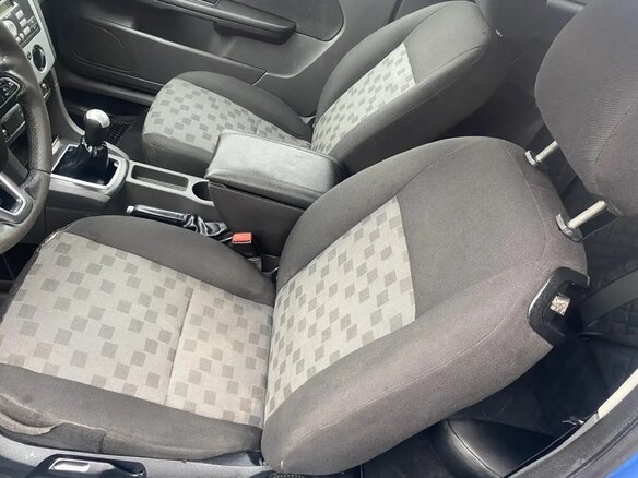 2005 Ford Focus II, серый, 269000 рублей - вид 12