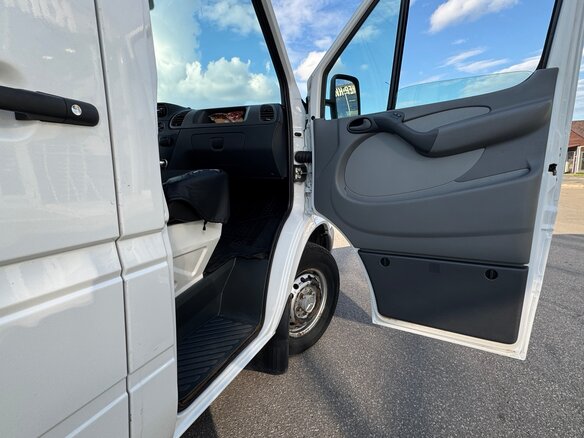 2017 Mercedes-Benz Sprinter Classic, белый, 2190000 рублей - вид 14