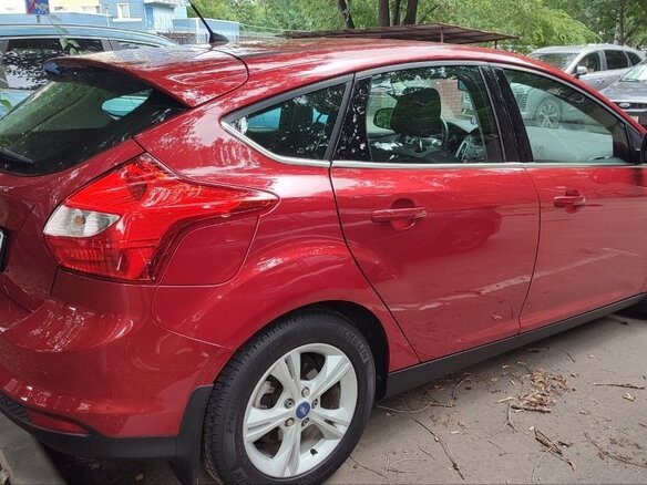 2012 Ford Focus III, красный, 1150000 рублей - вид 2