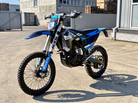 2026 Avantis Enduro 250 Pro/Carb, чёрный, 189200 рублей, вид 2
