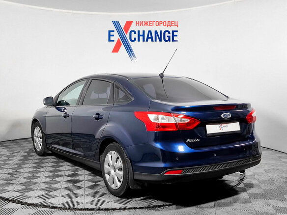2011 Ford Focus III, синий - вид 7